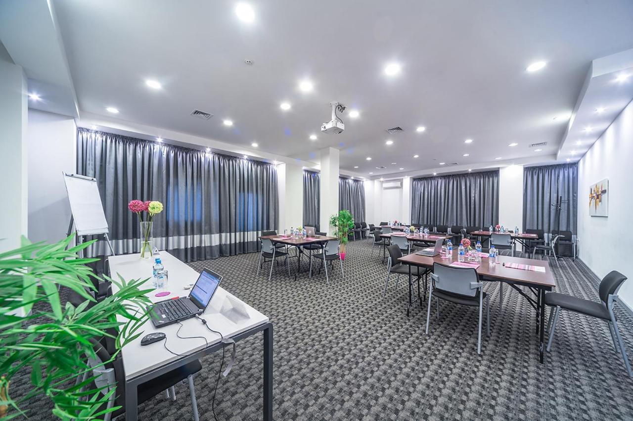 Amarant & Conference Halls By Chm Hotel